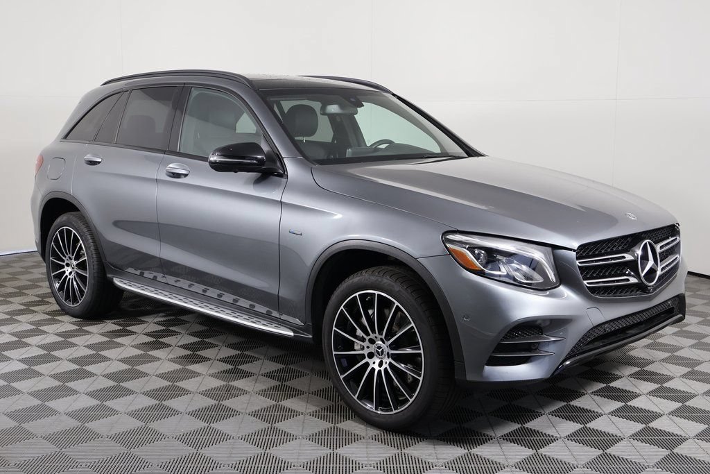 Used 2019 Mercedes-Benz GLC 350e 4MATIC image 2