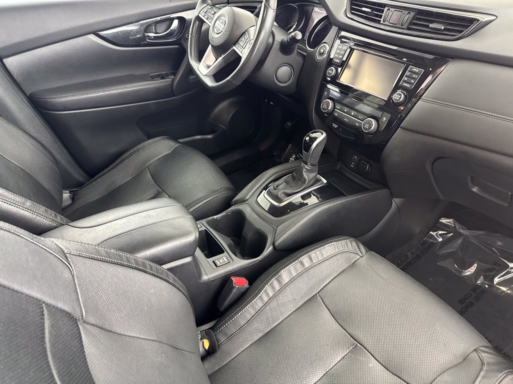 Used 2017 Nissan Rogue SL w/ SL Premium Package AWD/4WD image 23