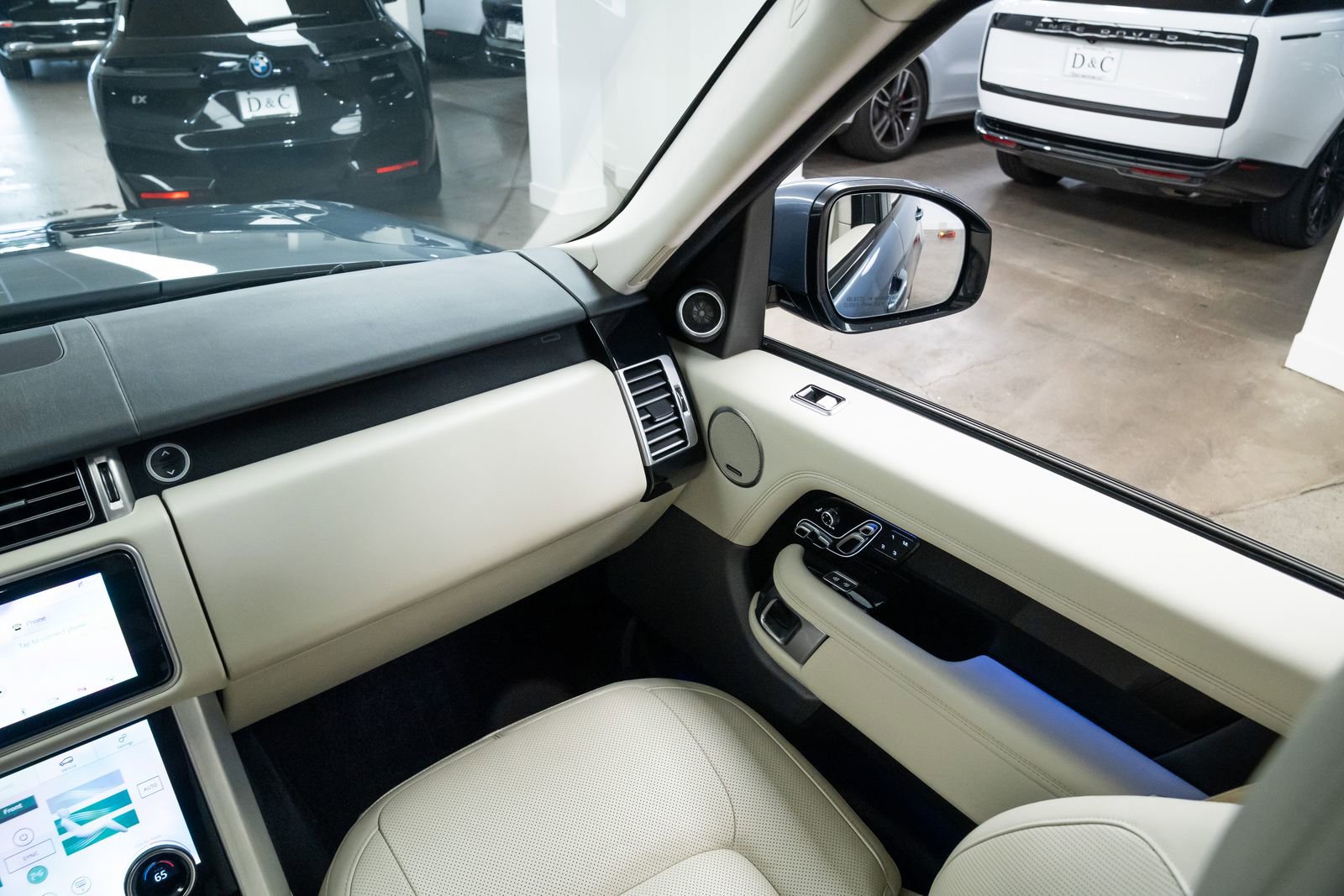 Used 2021 Land Rover Range Rover Westminster Edition image 11