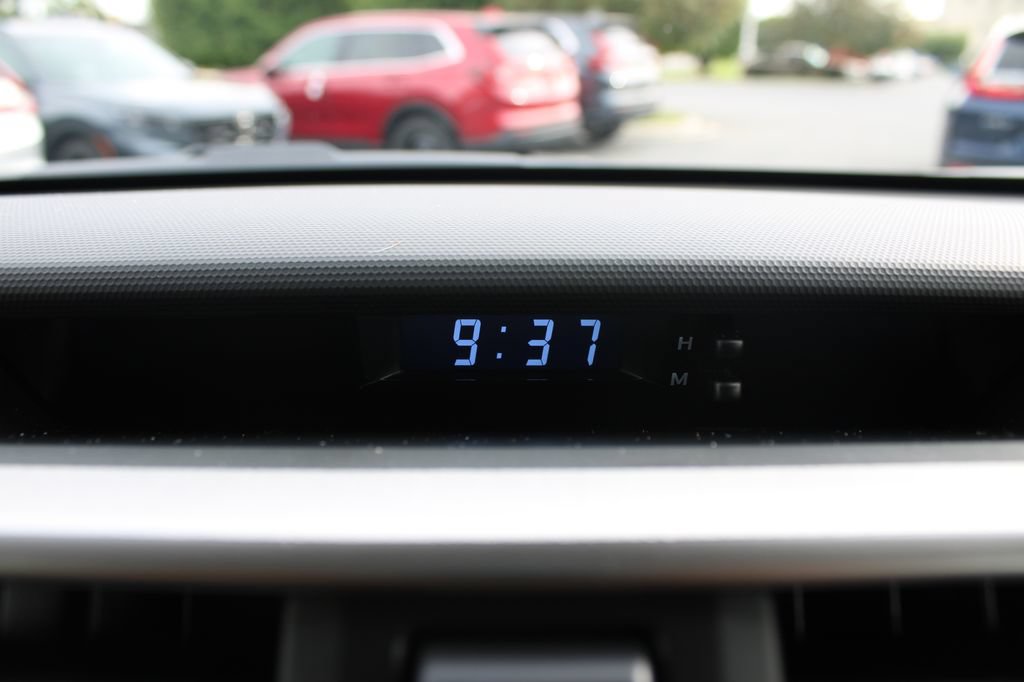 Used 2023 Toyota 4Runner Limited AWD/4WD image 27