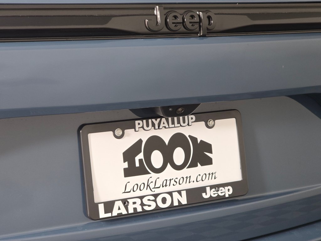 New 2026 Jeep Grand Cherokee Limited AWD/4WD image 16