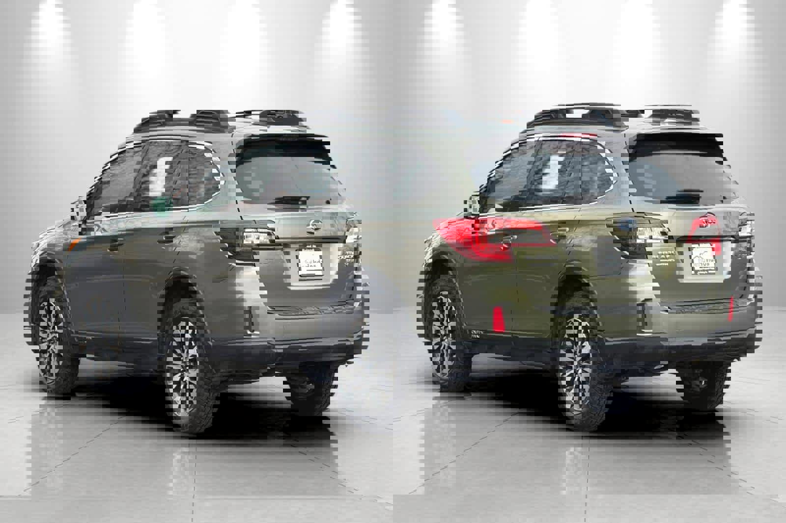 Used 2016 Subaru Outback 3.6R Limited image 6