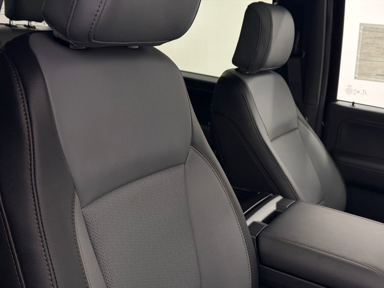 New 2025 Ford F150 Lightning Lariat image 12