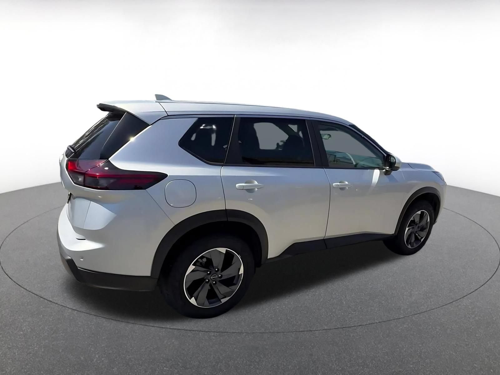 Used 2025 Nissan Rogue SV FWD image 14