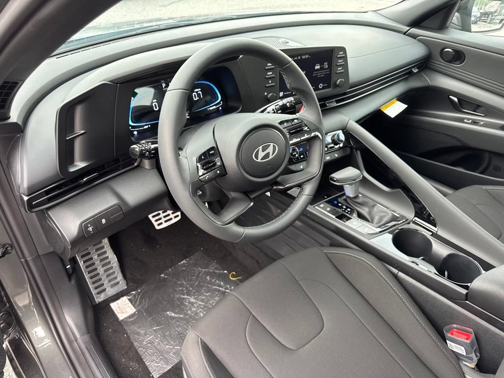 New 2026 Hyundai Elantra SEL Sport Premium FWD image 10