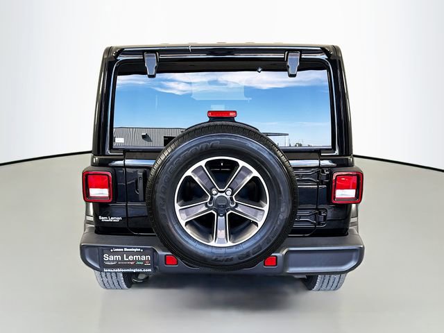 Used 2023 Jeep Wrangler Sahara image 6