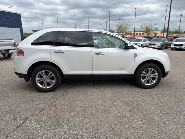 Used 2010 Lincoln MKX AWD image 6