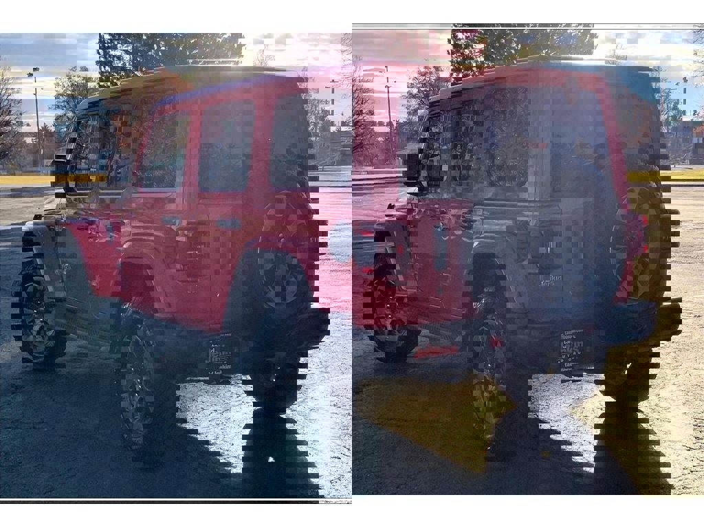 Used 2019 Jeep Wrangler Unlimited Sahara image 12