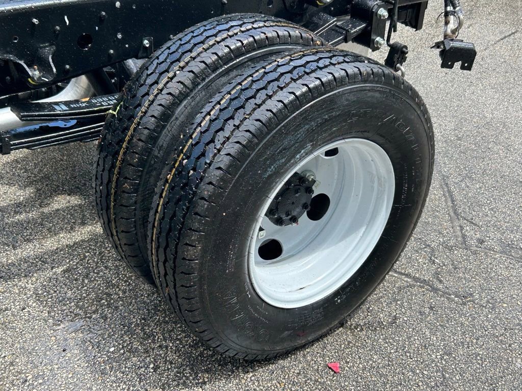 New 2024 Chevrolet Low Cab Forward image 14