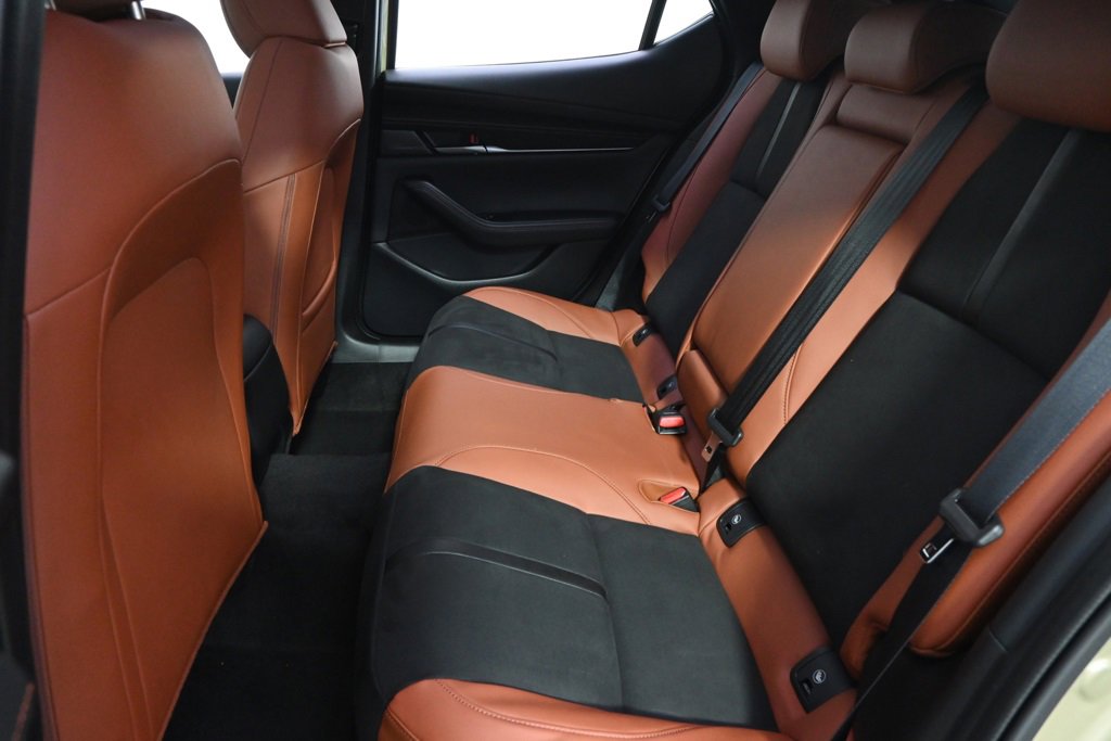 Certified 2025 MAZDA MAZDA3 Carbon image 21