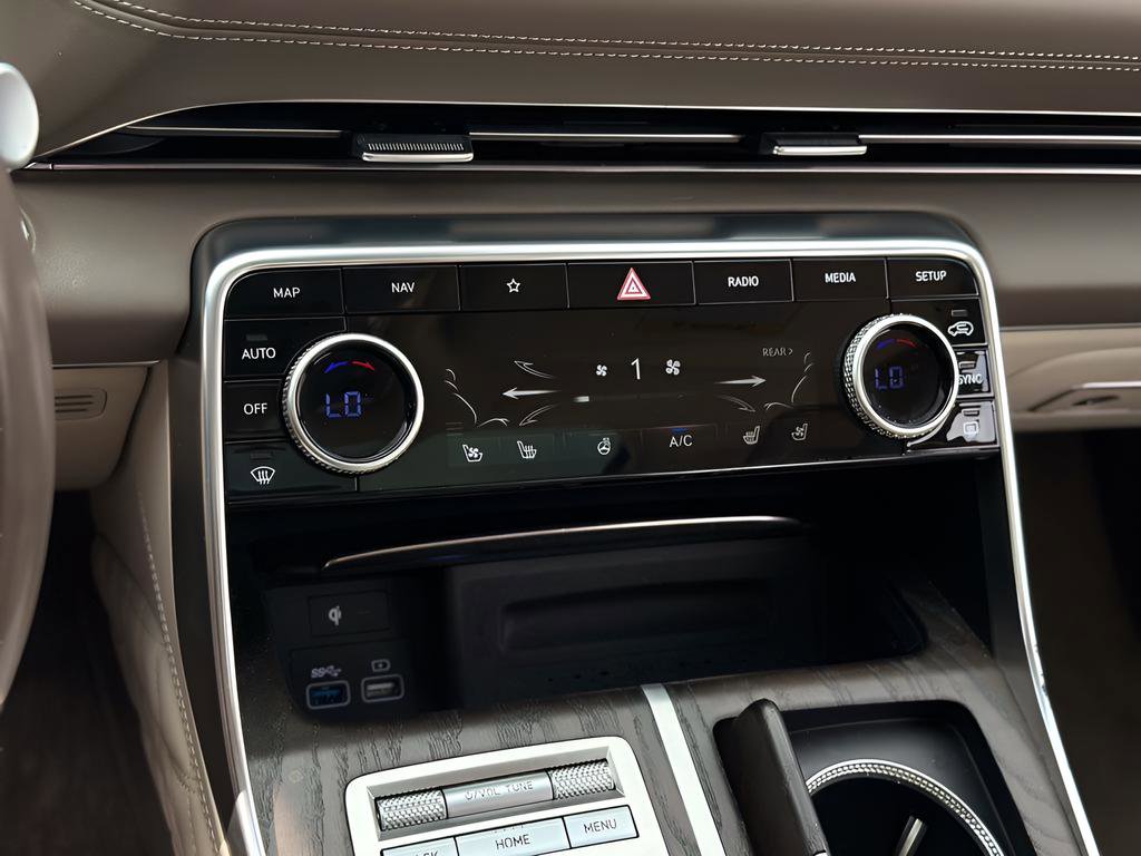 Used 2024 Genesis GV80 3.5T w/ Prestige Package image 12