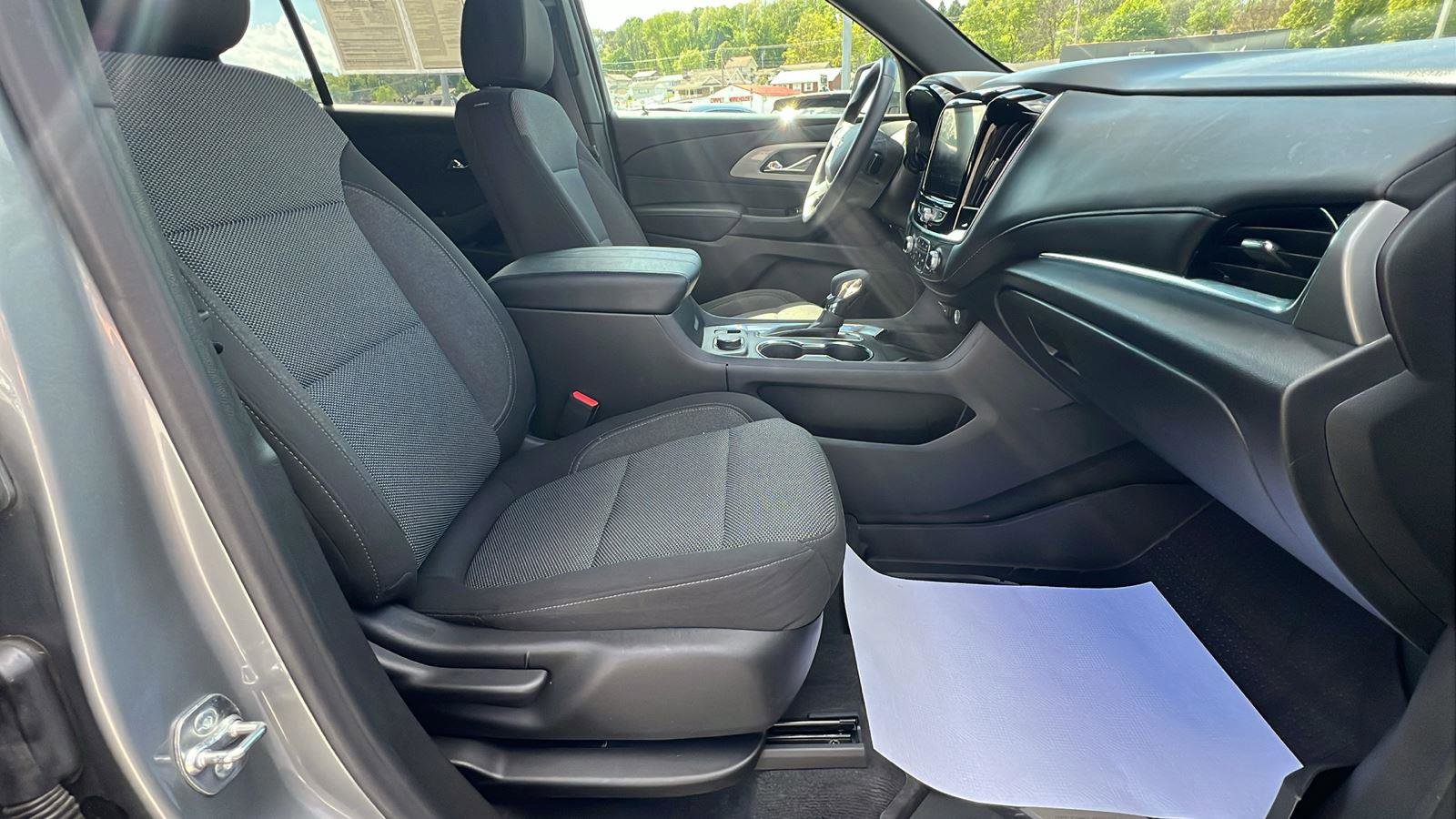 Used 2023 Chevrolet Traverse LT w/ LPO, Floor Liner Package AWD/4WD image 13