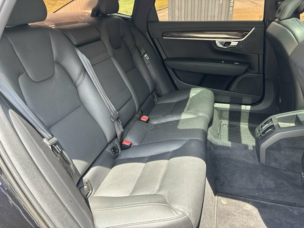 Used 2019 Volvo S90 T6 Momentum AWD/4WD image 18