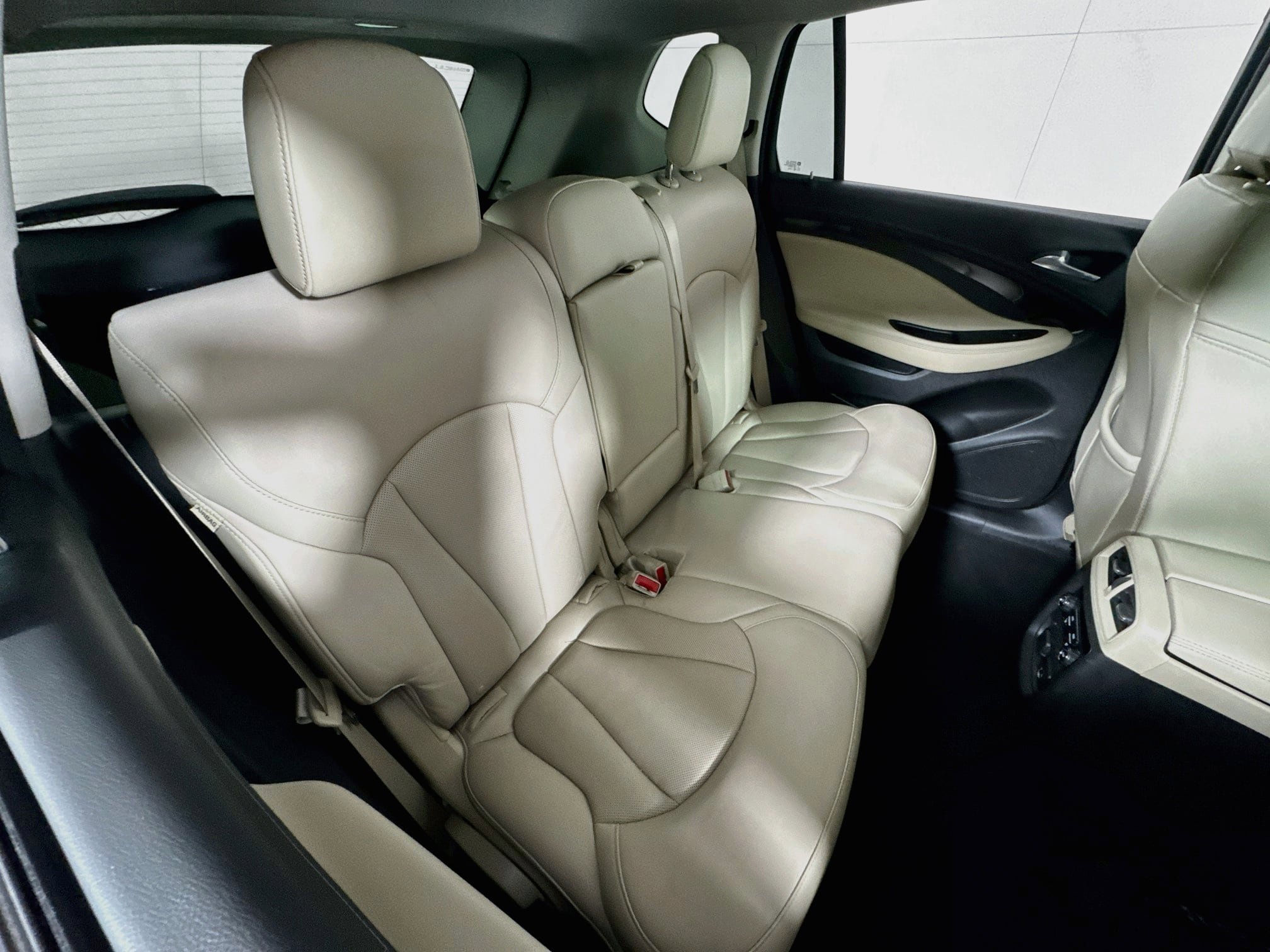 Used 2019 Buick Envision Essence w/ LPO, Active Package AWD/4WD image 25