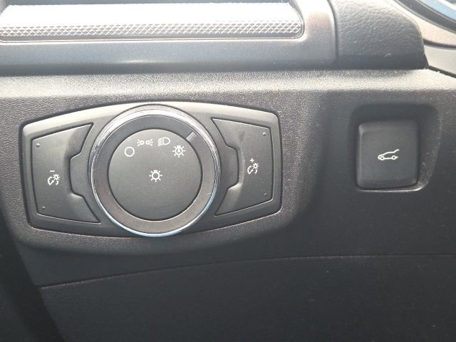 Used 2018 Ford Fusion S FWD image 25