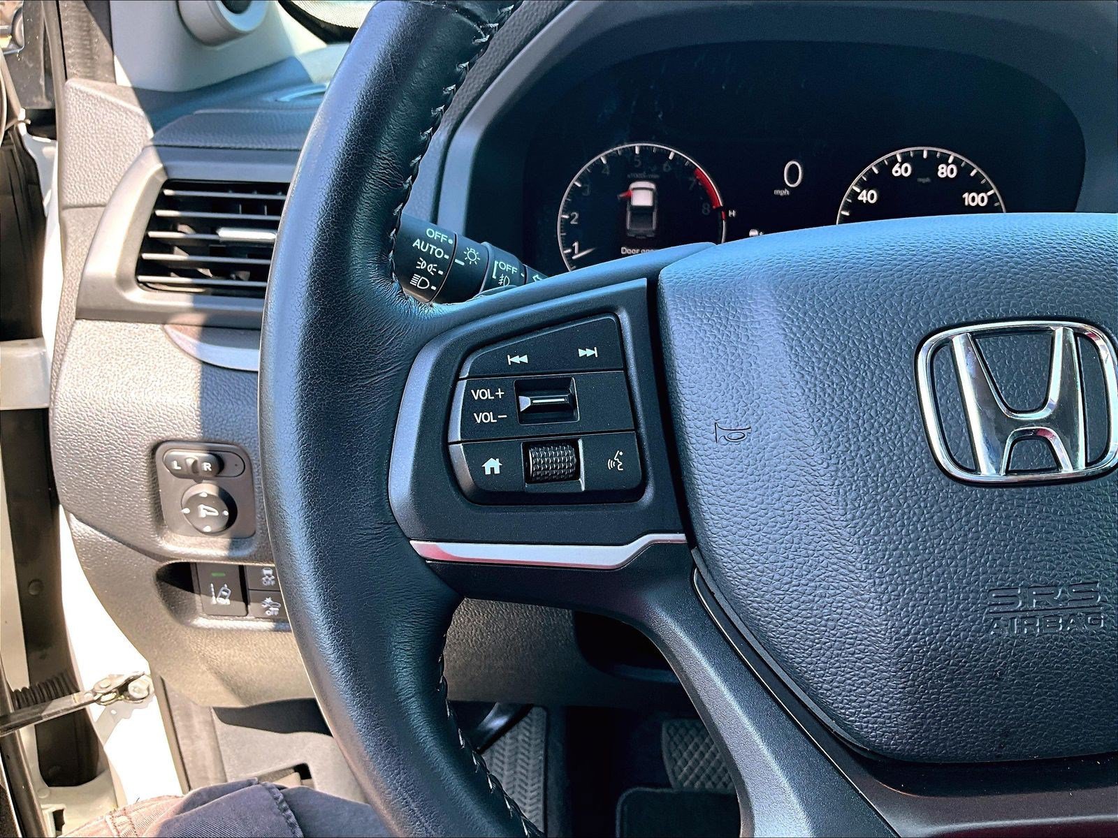 Used 2024 Honda Ridgeline Sport image 12