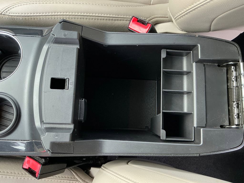 Used 2018 Ford Explorer XLT w/ Equipment Group 202A image 33