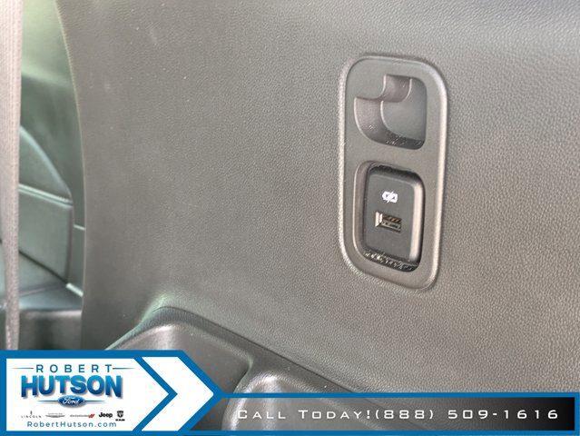Used 2022 Chevrolet Traverse LT image 12