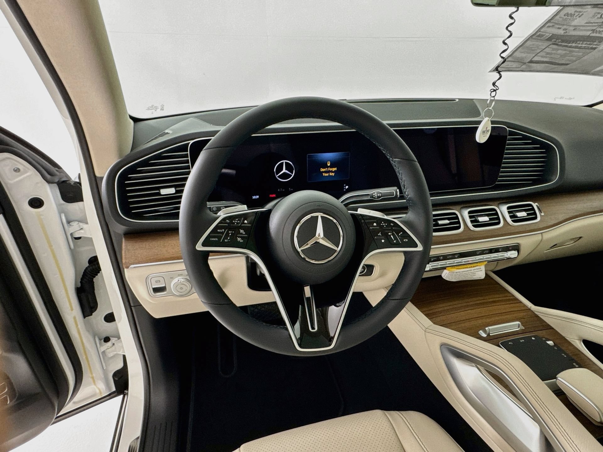 New 2026 Mercedes-Benz GLE 450e 4MATIC image 12