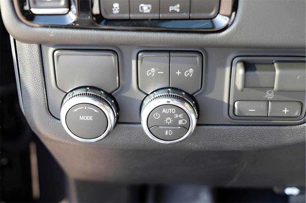 New 2026 GMC Yukon Elevation w/ Elevation Premium Package image 18