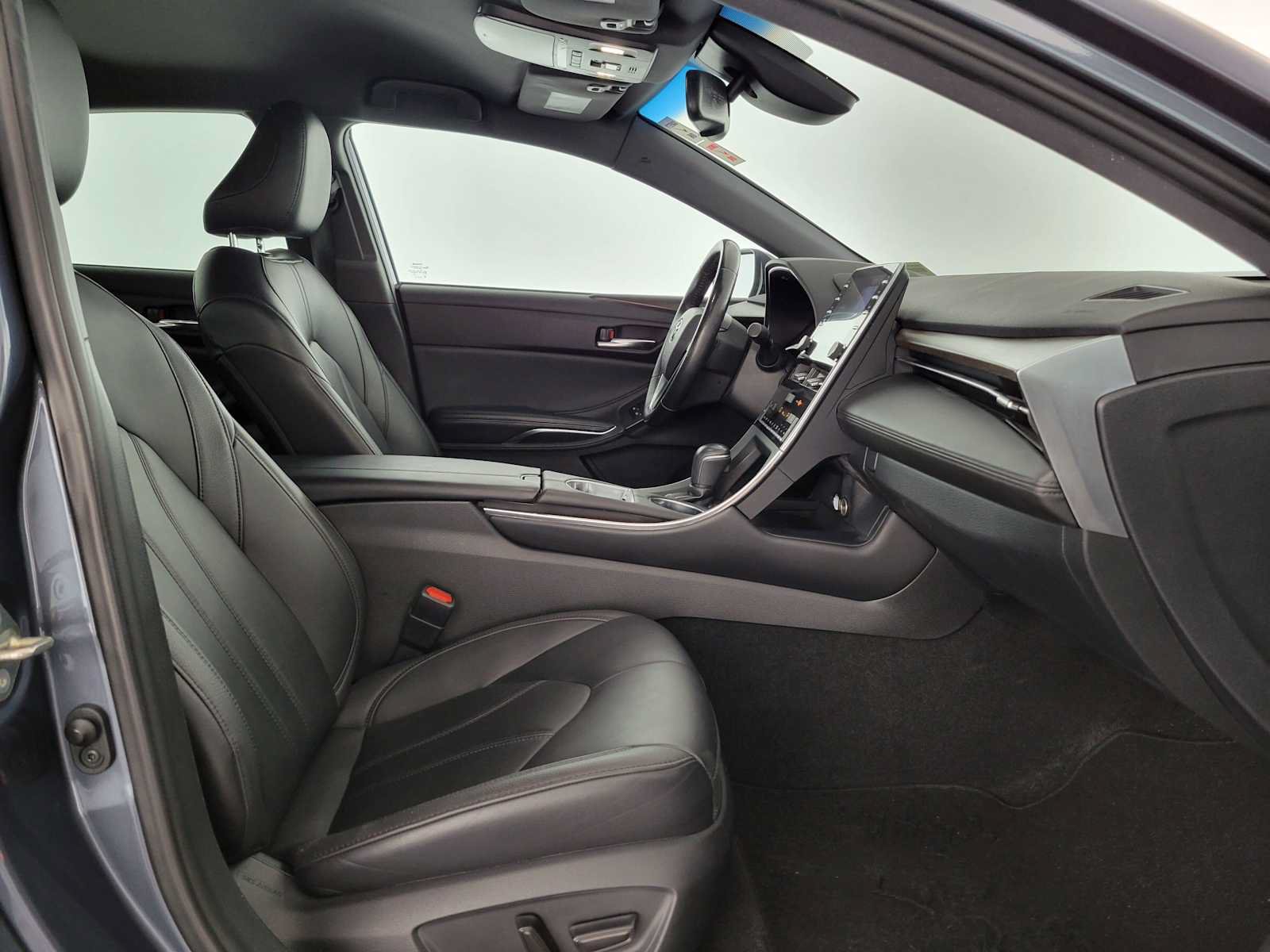 Used 2020 Toyota Avalon XLE w/ Carpet Mat Package FWD image 10