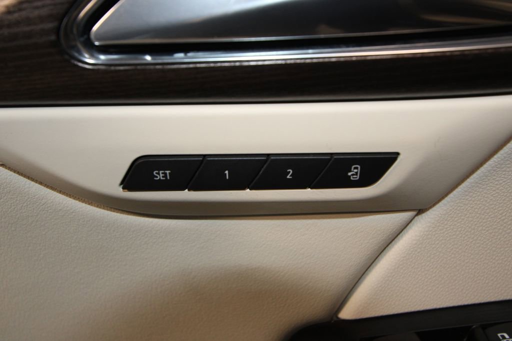 Used 2023 Buick Envision Avenir image 10