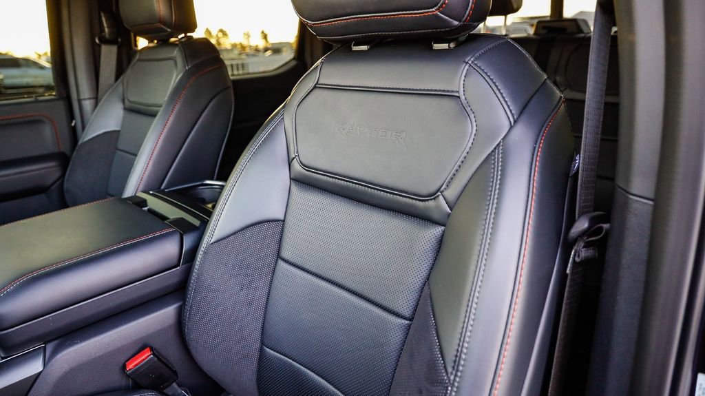 Used 2025 Ford F150 Raptor image 29