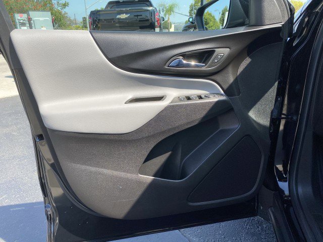Used 2024 Chevrolet Equinox LS w/ Midnight Edition image 21
