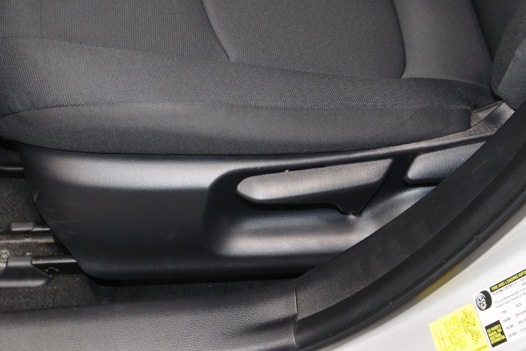 Used 2022 Toyota Corolla LE image 24