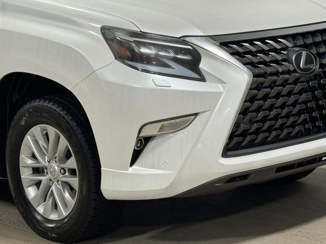 Used 2023 Lexus GX 460 Premium w/ Premium Package image 3