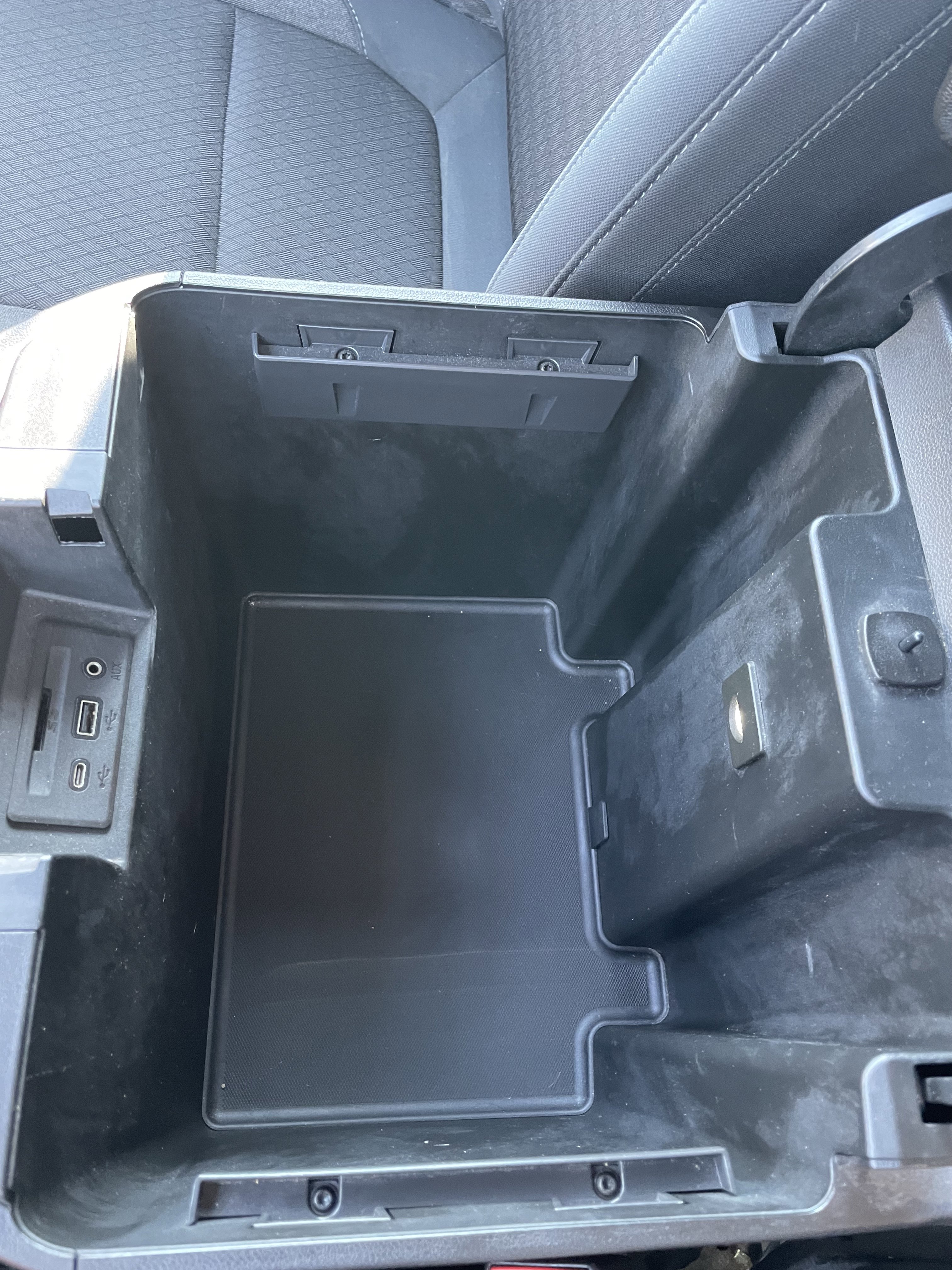 Used 2019 GMC Sierra 1500 Elevation image 25