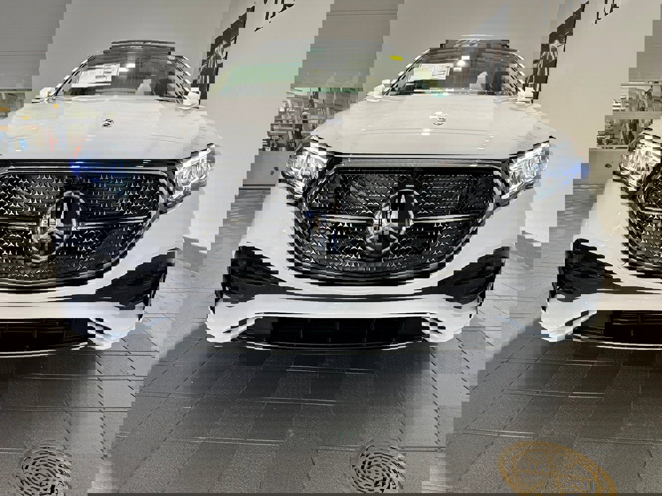 New 2026 Mercedes-Benz E 450 4MATIC Sedan image 2