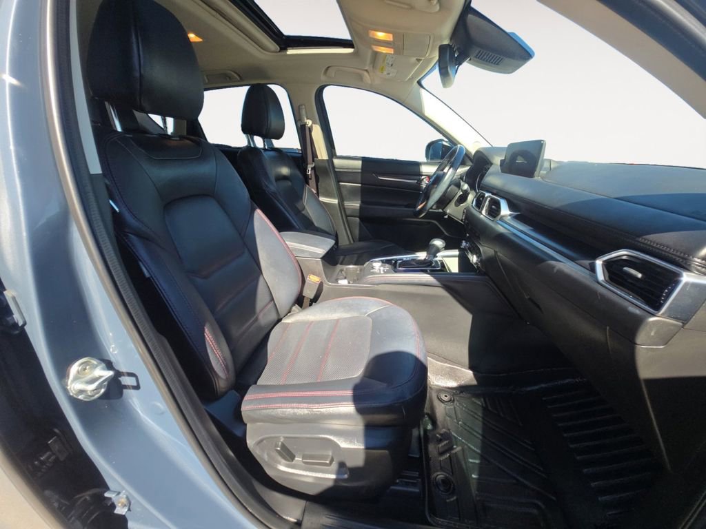 Used 2022 MAZDA CX-5 Carbon Edition image 15