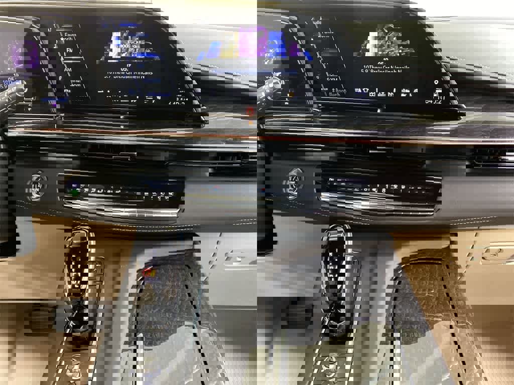 Used 2023 Cadillac Escalade Premium Luxury image 26