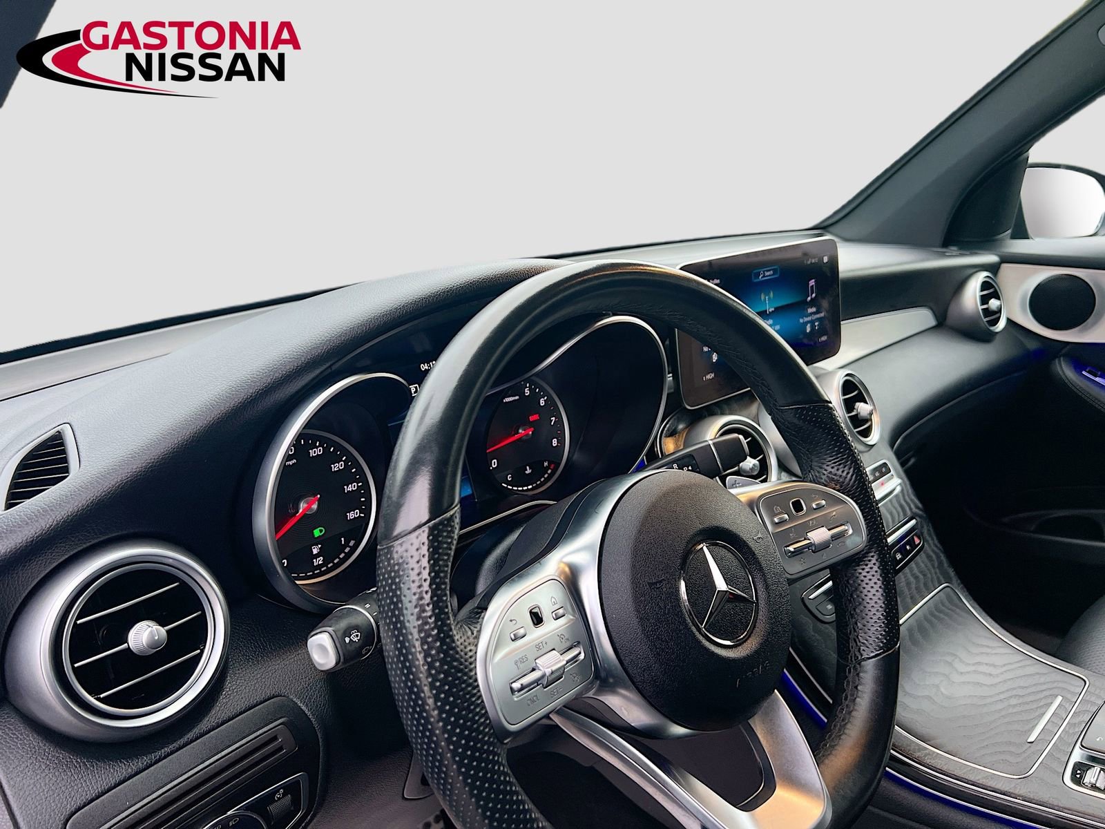 Used 2022 Mercedes-Benz GLC 300 image 11