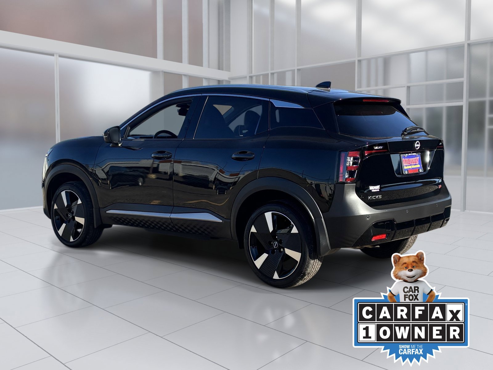 Certified 2026 Nissan Kicks SR w/ Cold Weather Package FWD image 4