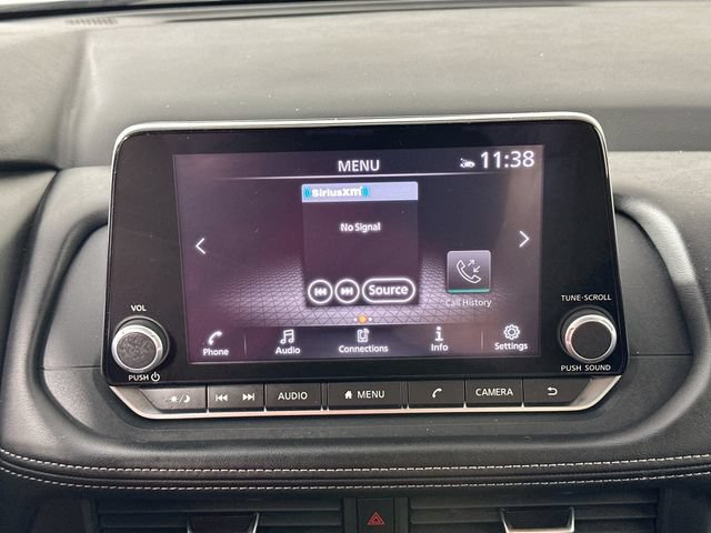 Used 2025 Nissan Rogue SV AWD/4WD image 11