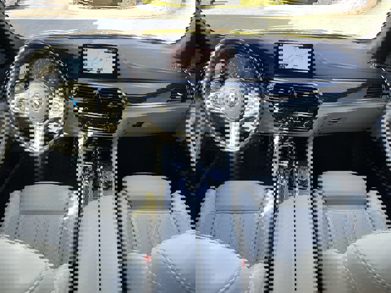 Used 2019 BMW M550i xDrive w/ Premium Package image 29