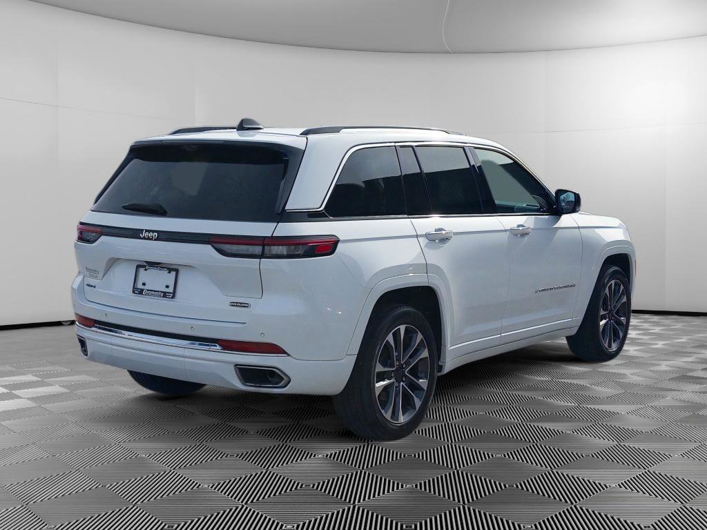 Used 2023 Jeep Grand Cherokee Overland w/ Luxury Tech Group IV image 7