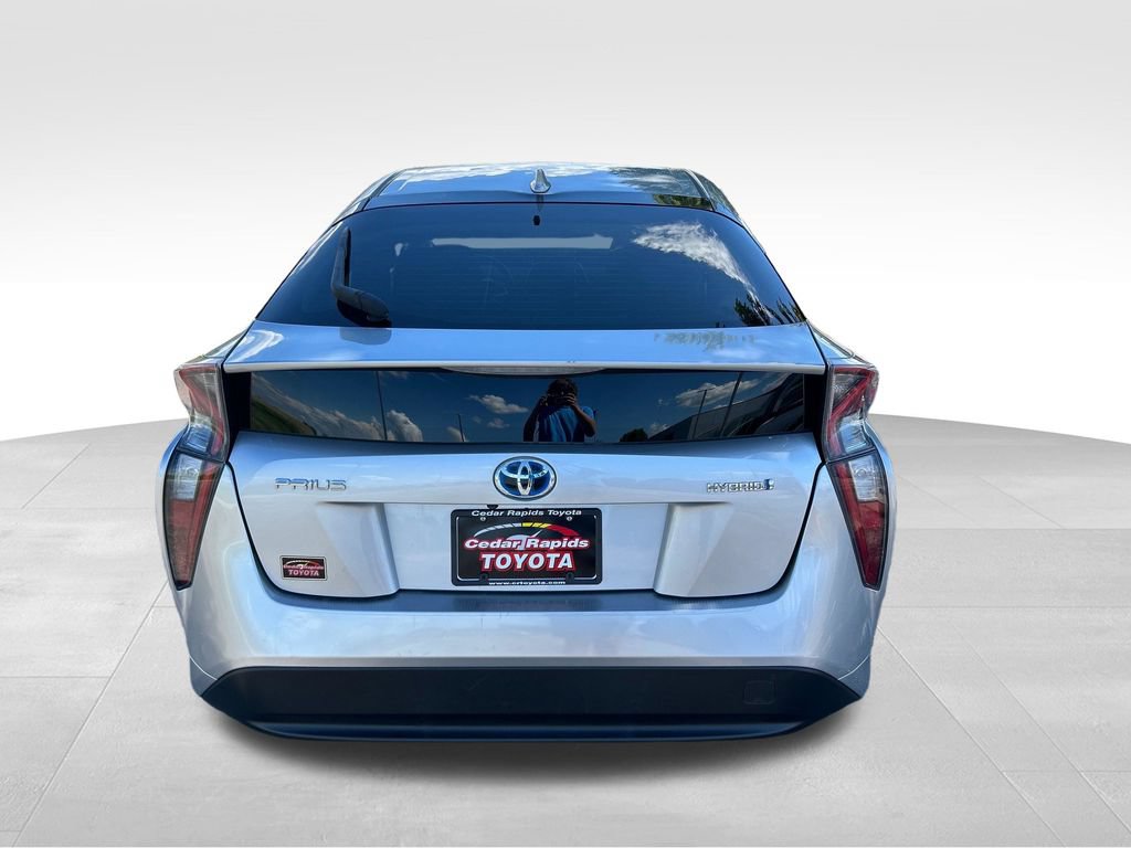 Used 2016 Toyota Prius Three FWD image 4