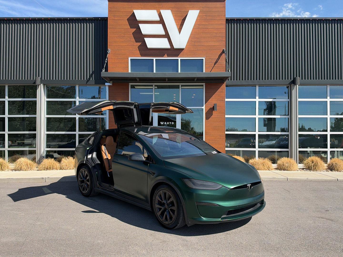 Used 2022 Tesla Model X AWD/4WD image 1