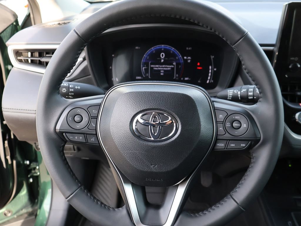 Used 2026 Toyota Corolla Cross LE FWD image 26