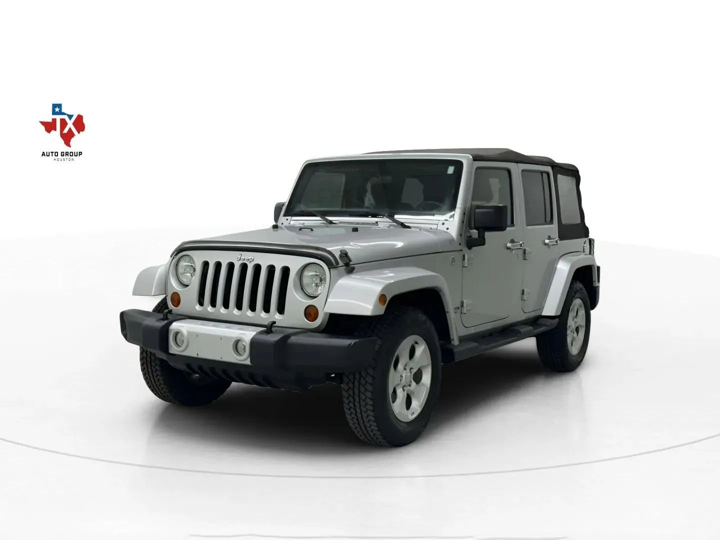 Used 2011 Jeep Wrangler Unlimited Sahara image 5