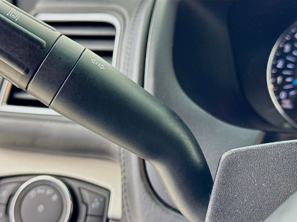 Used 2016 Ford Explorer Platinum image 13