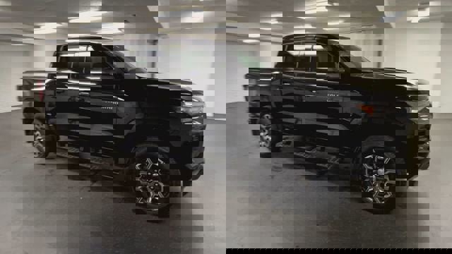 Certified 2024 Chevrolet Colorado LT w/ LT Convenience Package III image 2