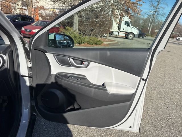 Certified 2023 Hyundai Kona Limited image 33