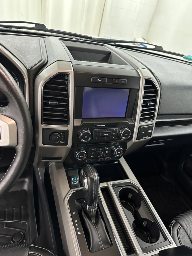 Used 2018 Ford F150 Lariat image 16