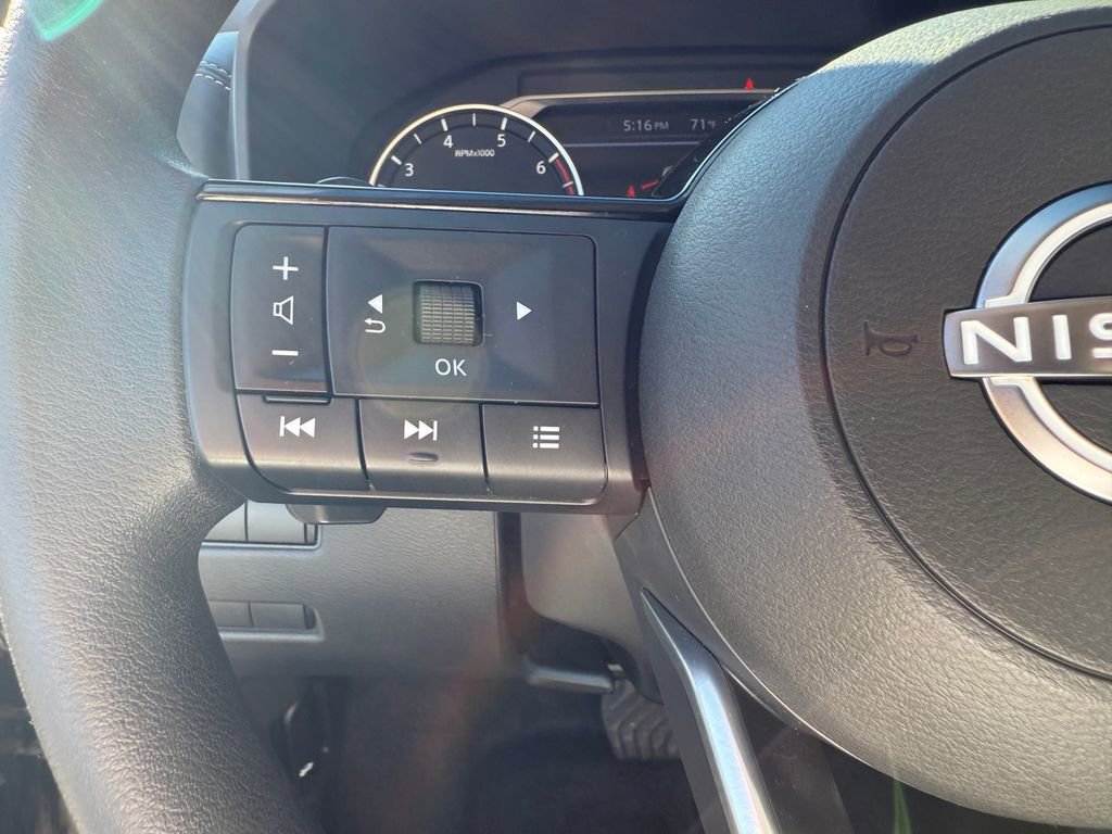 Used 2023 Nissan Rogue SV AWD/4WD image 20