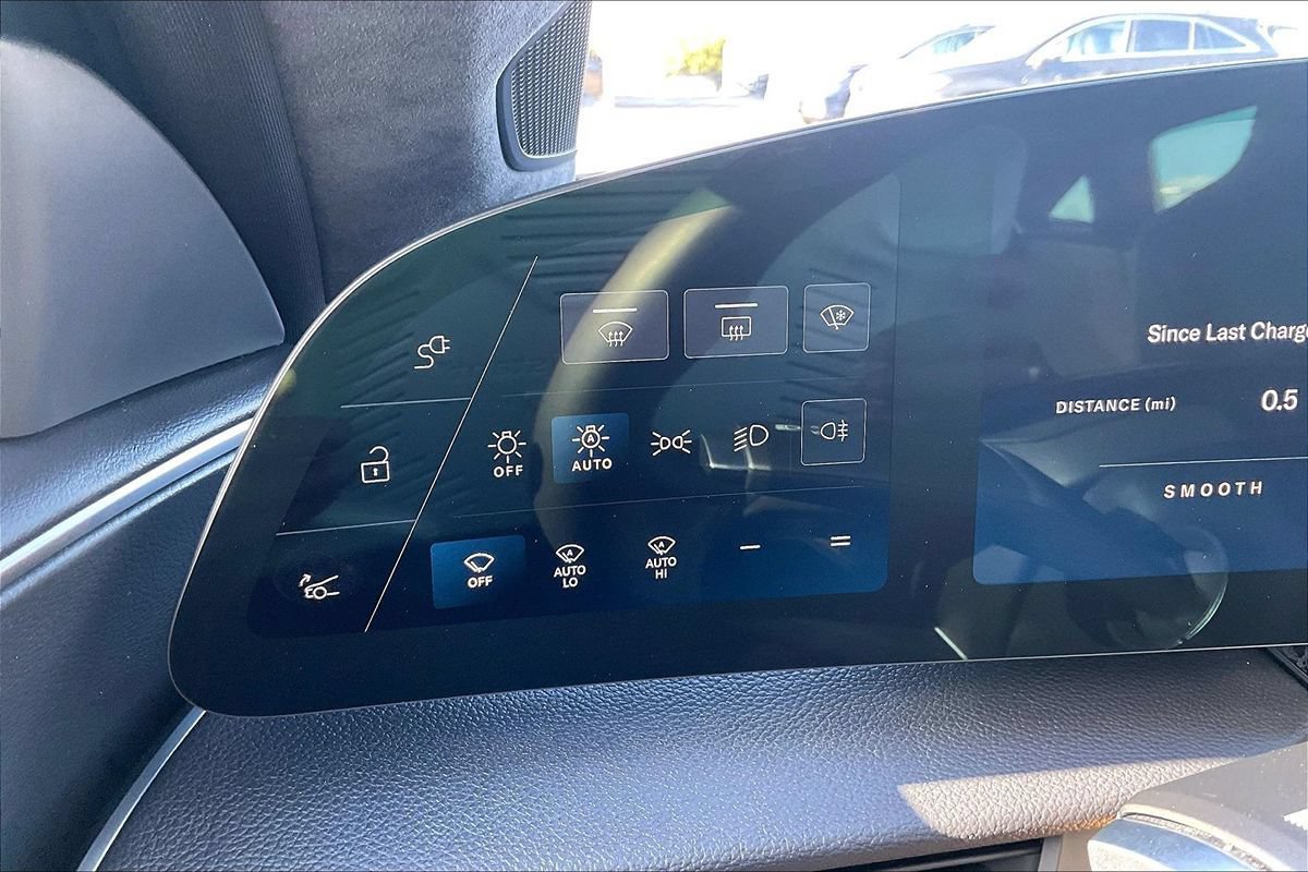 Used 2024 Lucid Air Touring AWD/4WD image 9