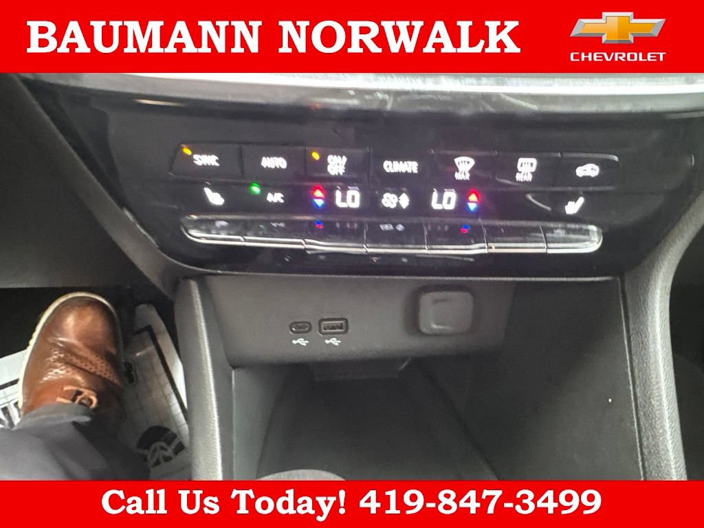 Used 2024 Buick Encore GX Avenir w/ Avenir Convenience Package FWD image 32